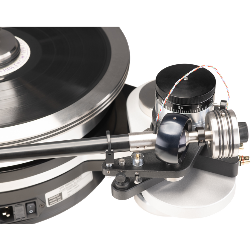 VPI The Avenger Direct Turntable